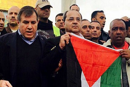 tibi-ahmed-tibi-plo-flag-on-temple-mount-photo-channel-2-taamar-abidat