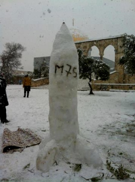 arab_muslims_snow_rocket_temple_mount