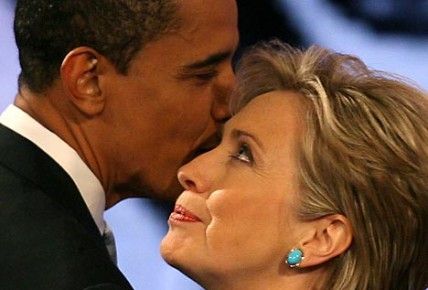 barack-hillary-kiss