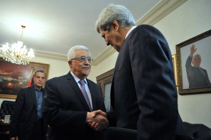 Secretary_Kerry_meets_with_PA_President_Abbas_(2)