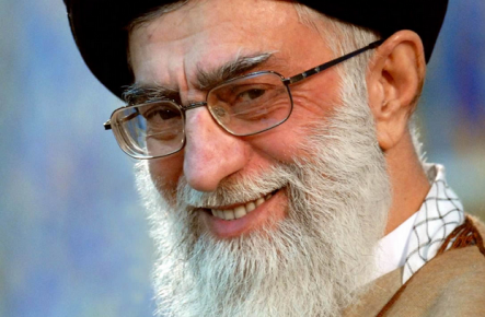 khameini-laughing-iran
