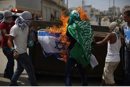 nazis_burn_israeli_flag