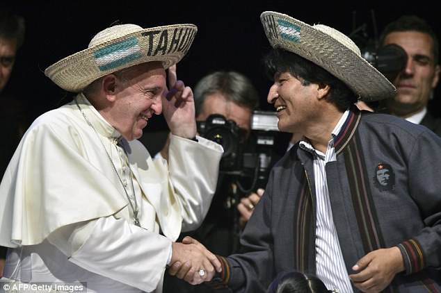 Pope_Francis_left_spoke_briefly_with_the_left_wing_Bolivian_Pres