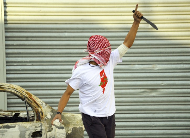 Mideast-Israel-Palestinian-Knife