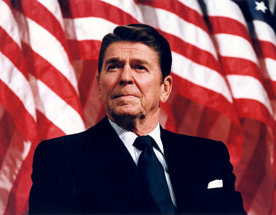 President_Reagan_speaking_in_Minneapolis_1982