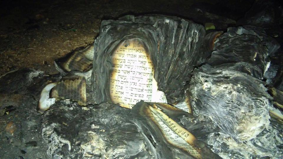 torah_scroll_destroyed