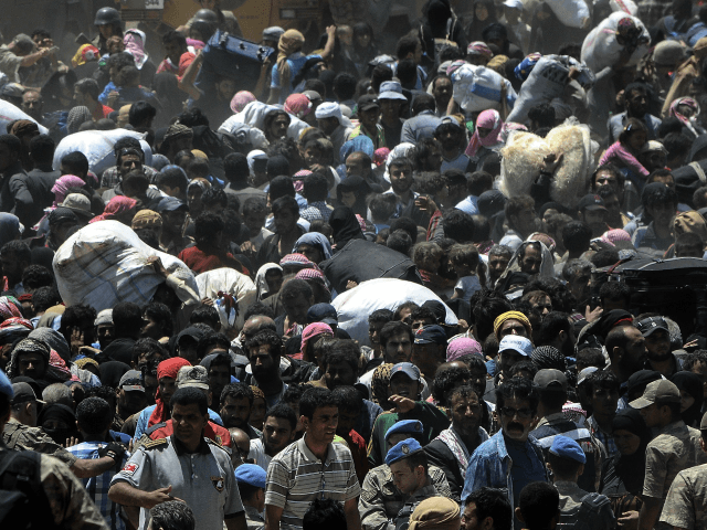 Migrants-waiting-to-leave-Turkey